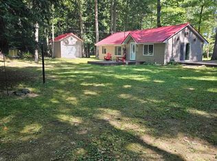 32 N Deer Run Trl, Au Gres, MI 48703