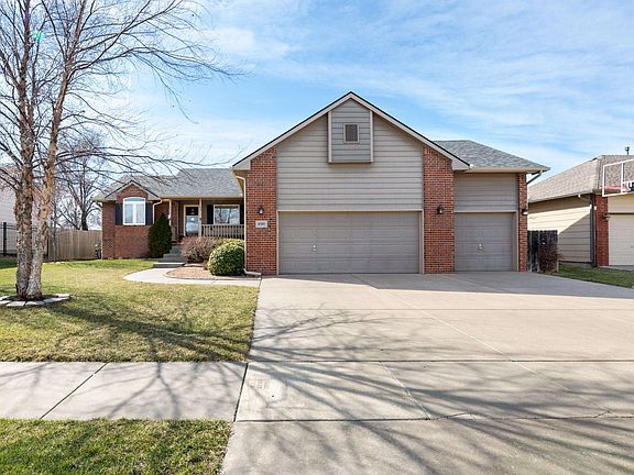 2nd image of 8305 E Old Mill St