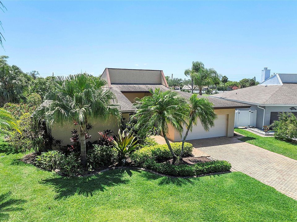 1st image of 8212 NW 85th Avenue