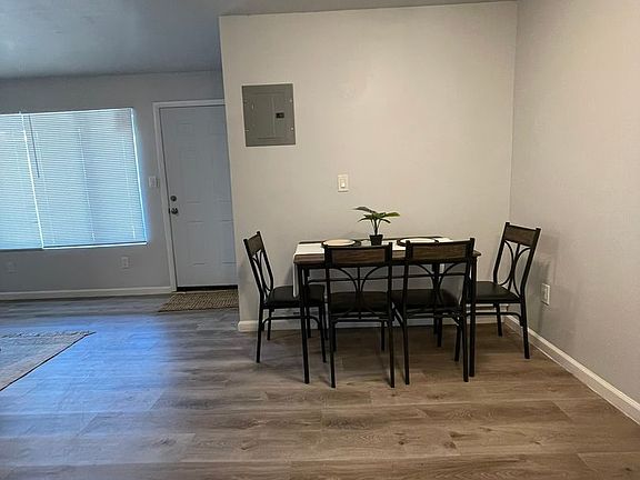 4th image of 11411 Wyoming St #103