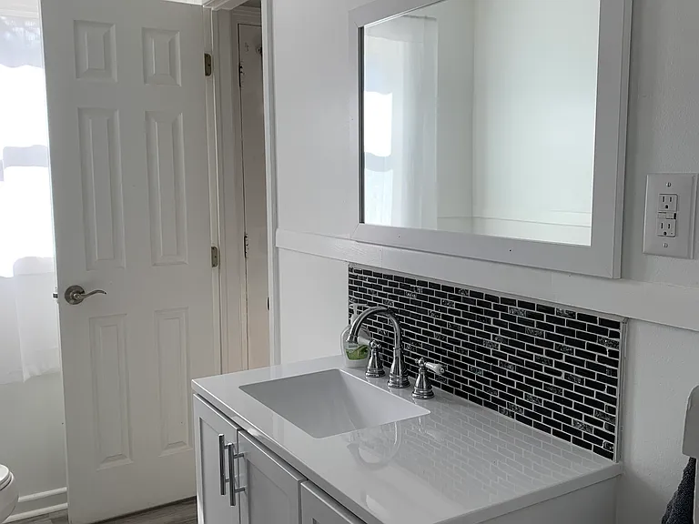 145 Miller St — Photo 5