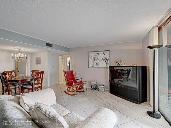 5th image of 4007 N Ocean Blvd #4B