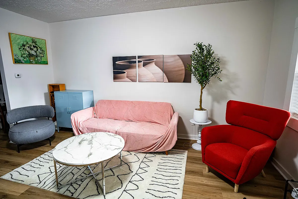 1 bed, 1.5 bath, 2716 sqft, $780 — Photo 4