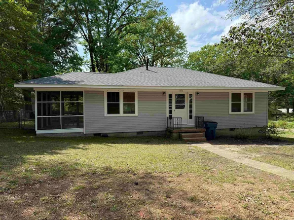 1310 Roosevelt St, Malvern, AR 72104