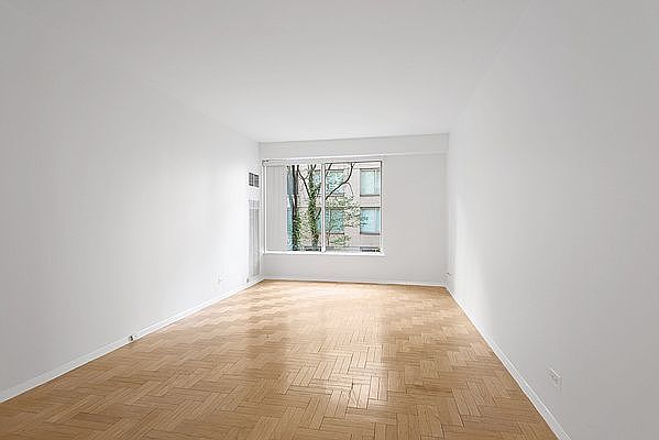 1st image of 205 E 68th St #T2d