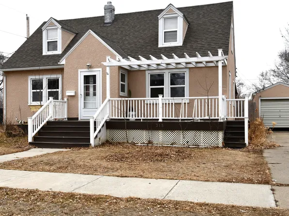 315 McDougal St, Glendive, MT 59330