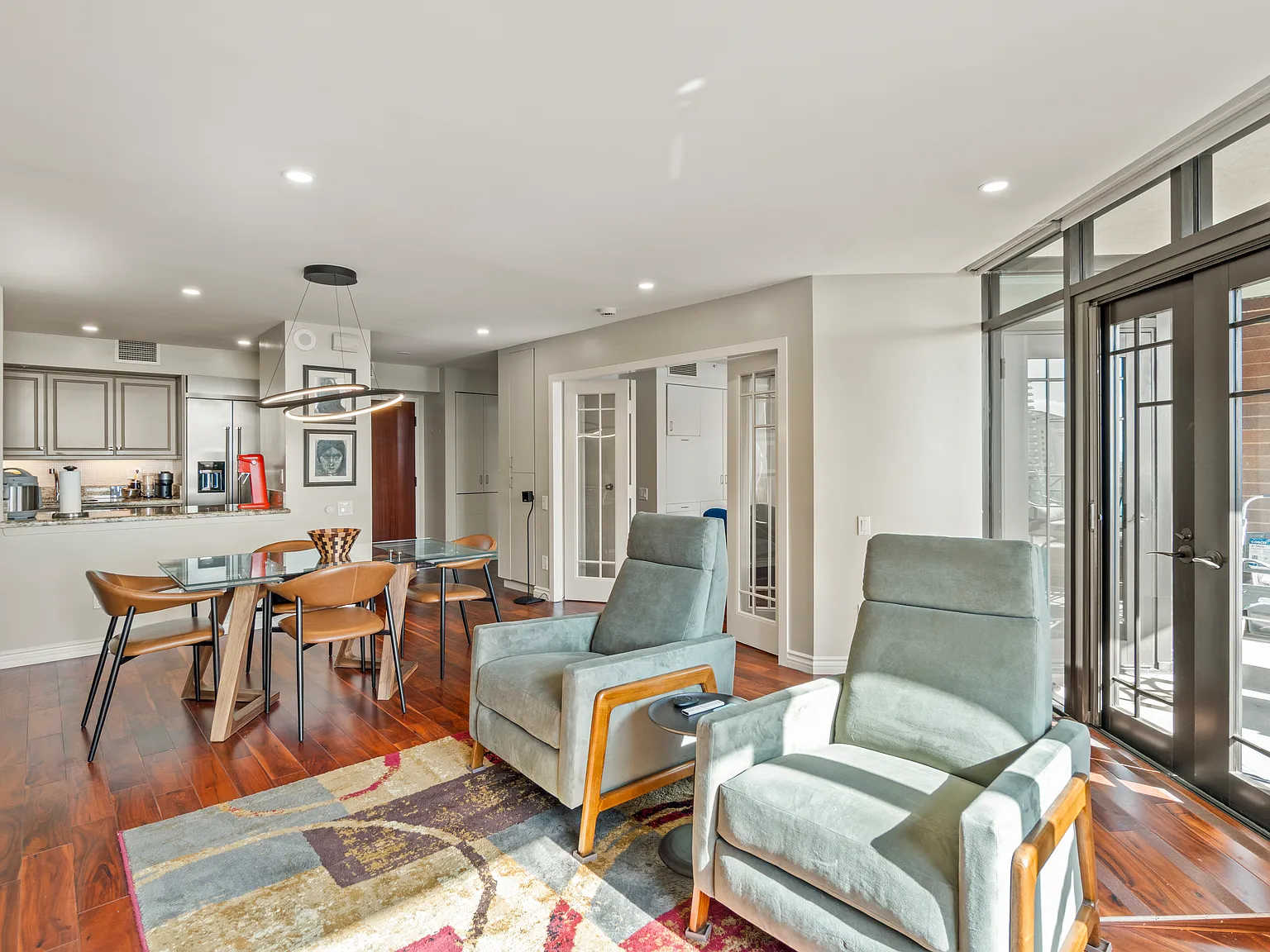 2 bed, 1184 sqft, $4,995 — Photo 4