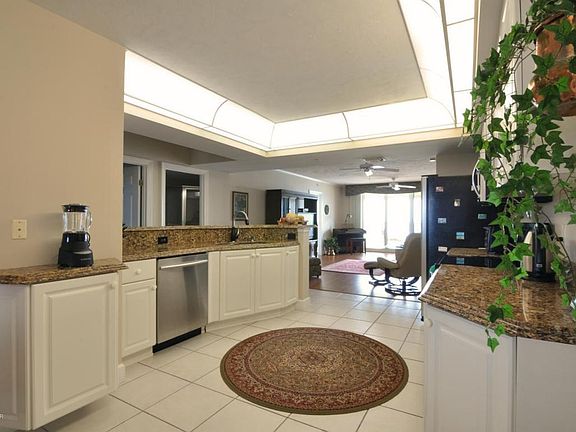 4th image of 3425 S Atlantic Ave APT 1103