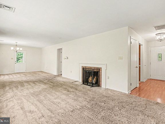 4th image of 3794 Dawn Mar St