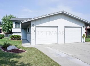 1813 29th Ave S, Fargo, ND 58103