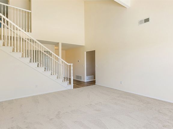 5th image of 254 Joannie Way