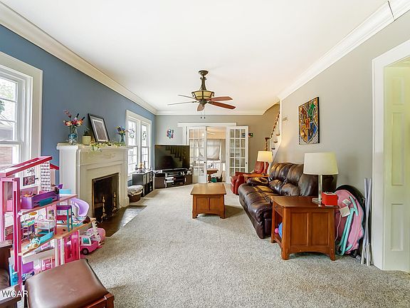 5th image of 411 S Jameson Ave