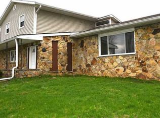805 Riverview Dr, Martinsville, IN