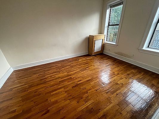 5th image of 35-25 34th St #42C