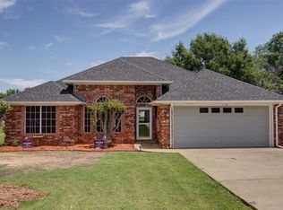 1403 E Apache Trl, Granbury, TX 76048