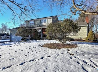 11 Williamsburg Drive, Orange, CT 06477