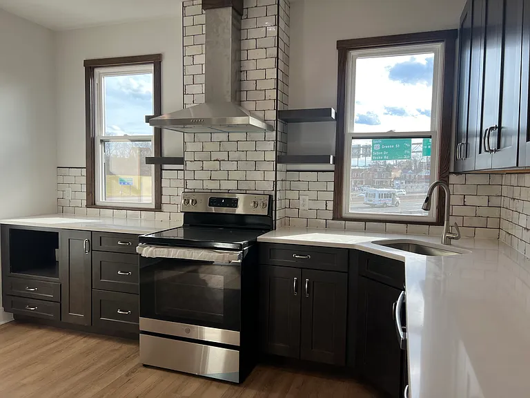 208 Paca St #2 — Photo 1