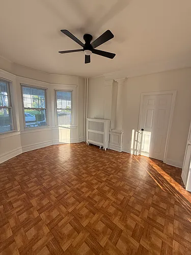 19 Neptune Ave Photo 1