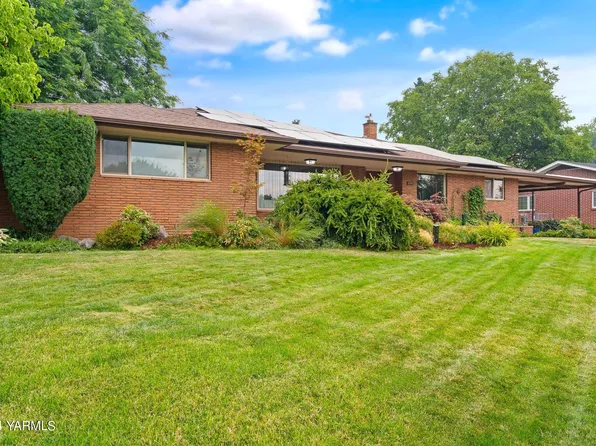 4805 Douglas Dr, Yakima, WA 98908