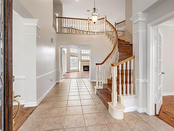 4th image of 5906 Indian Hills Ln