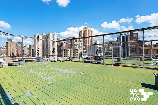 Rented by Yoreevo, LLC | media 16