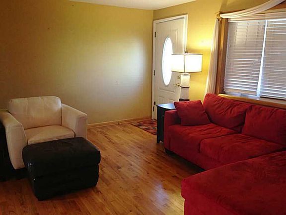 2nd image of 17 Cree Dr