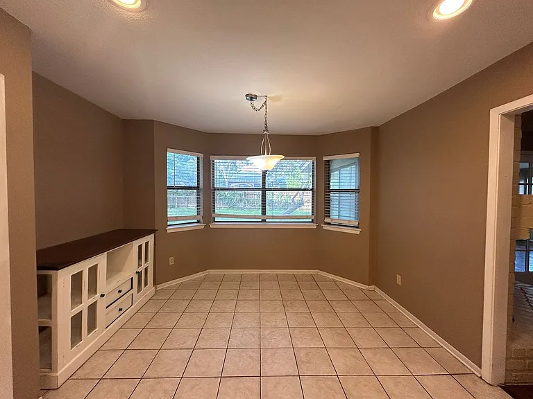 826 Timber Dr — Photo 20