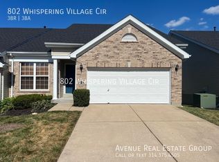 802 Whispering Village Cir, Ballwin, MO