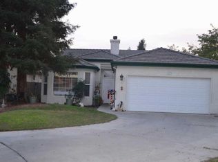 1501 E Monte Vista Ct, Visalia, CA 93292