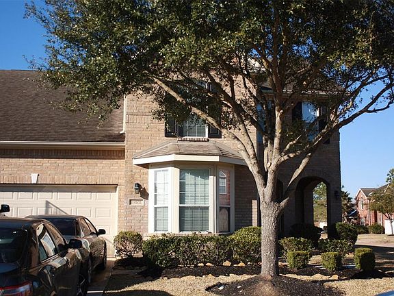 3rd image of 24502 Jocelyn Park Ct