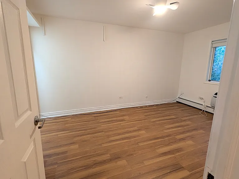 6361 N Paulina St #1B — Photo 7