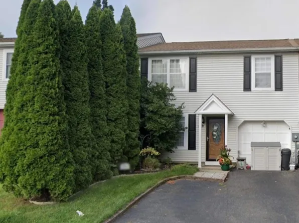10 Ramapo Way, Washington Boro, NJ 07882