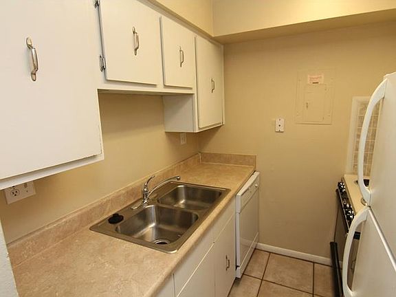 3rd image of 7417 Daniel Webster Dr #B-3a