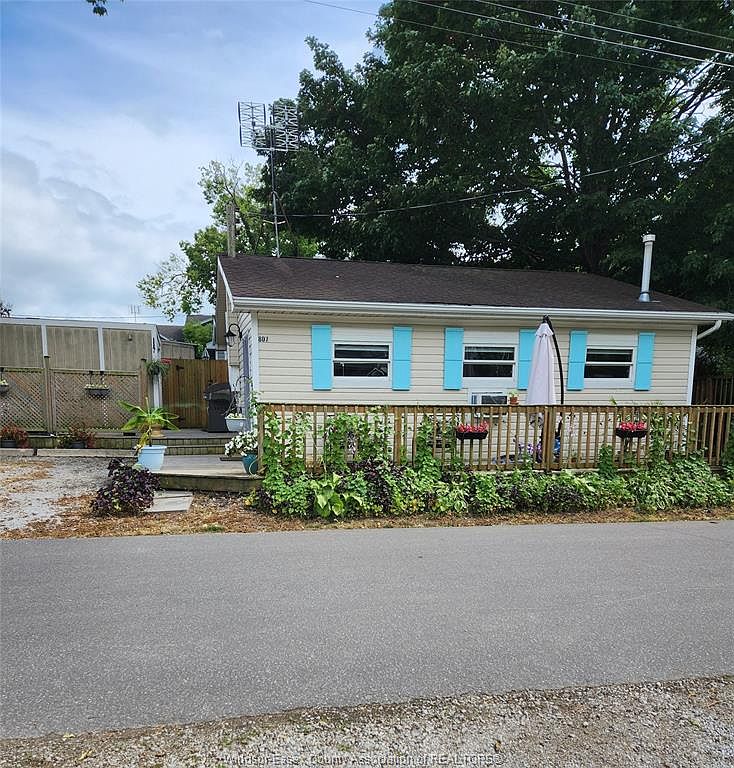 807 Cedar Island Dr, Kingsville, ON N9Y 3W4 MLS 23015437 Zillow