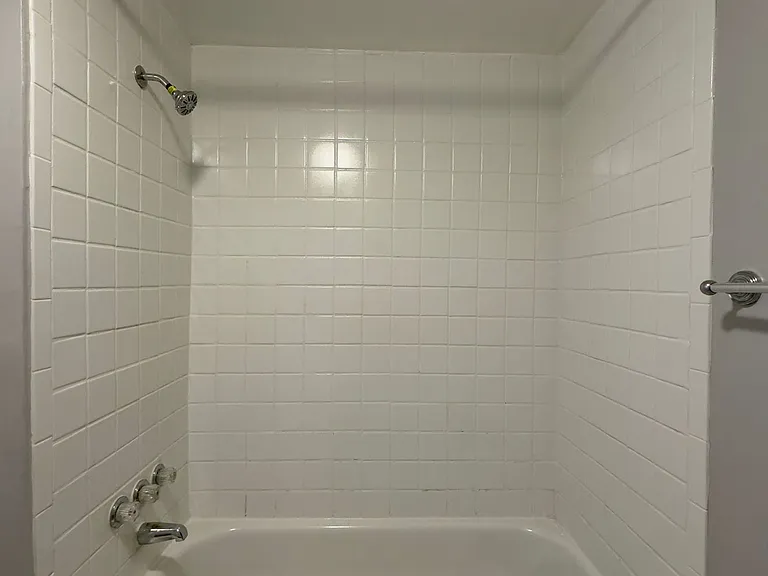 For Rent: Historic Charm at 2300 Eutaw Place Your Urban Retreat Awaits! — Photo 5