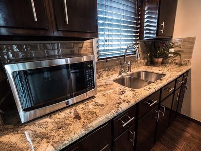 2001 Rosewood St, Houston, TX, 77004