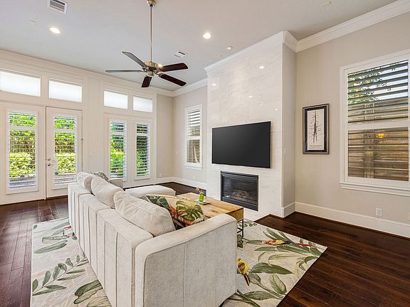 4th image of 1519 Birdsall St