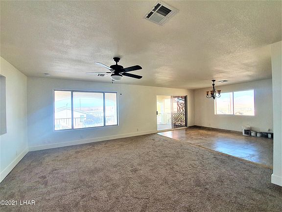 3rd image of 9447 Hilltop Dr