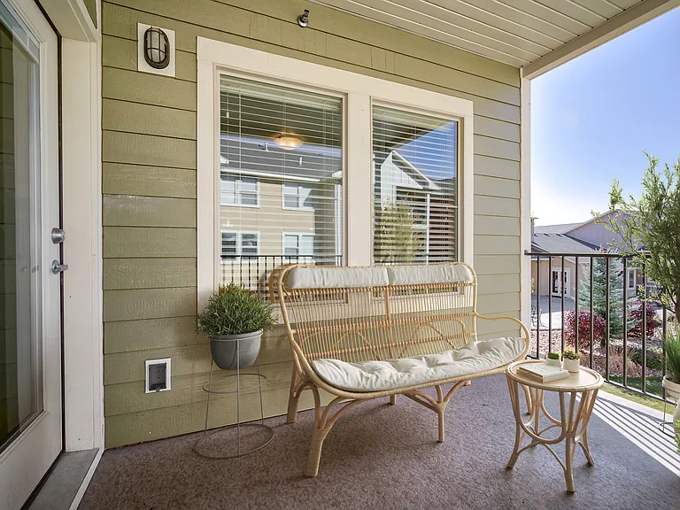 Mesa Falls Apartments — Photo 35