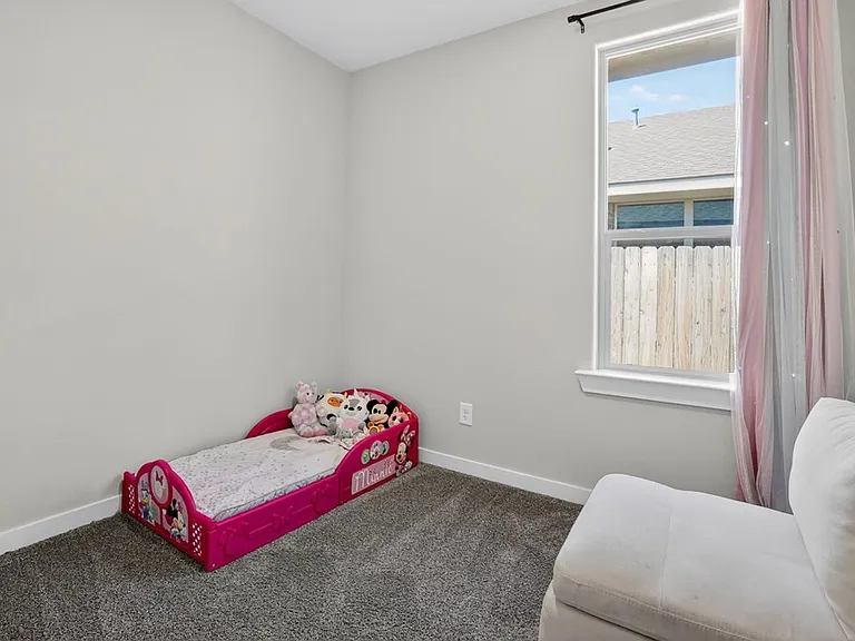 2209 Beaufort Dr — Photo 33