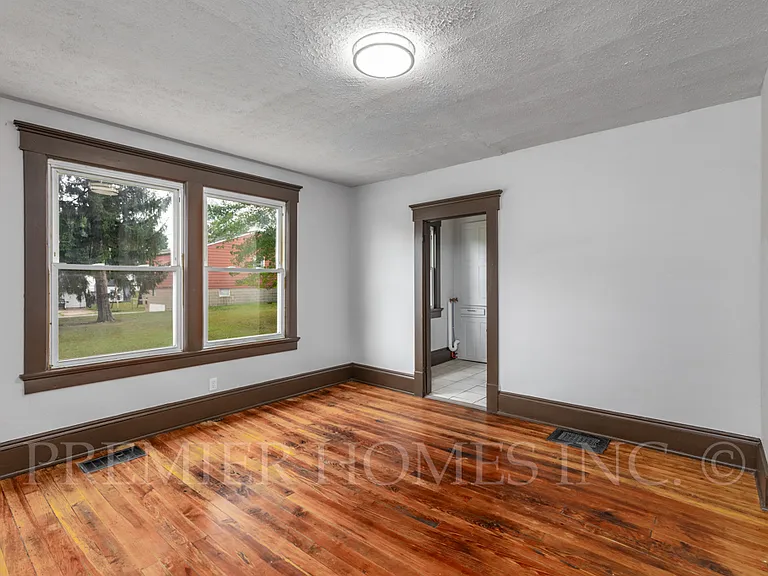149 Brooklyn Ave SW #A — Photo 6
