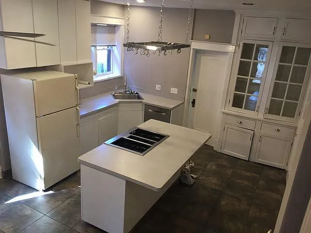 kitchen viewed from breakfast area