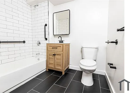 16 Wade Sq #7E — Photo 7