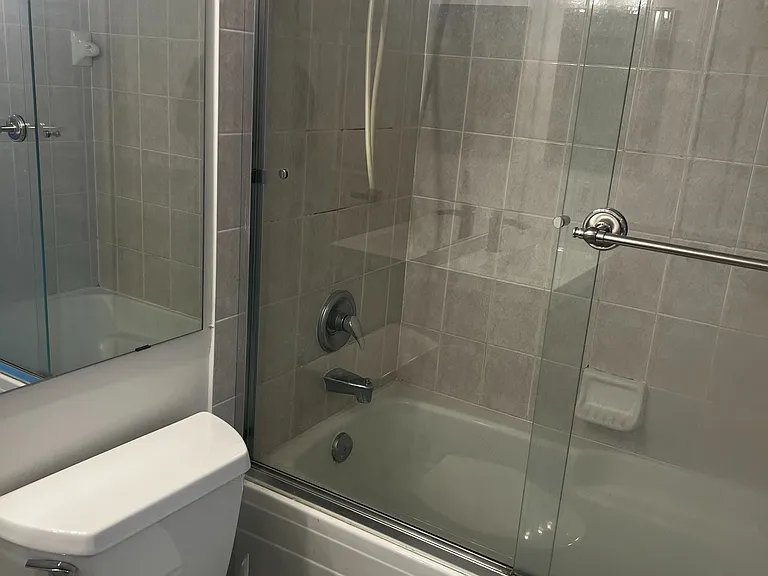 33 Empress Ave #616 — Photo 13