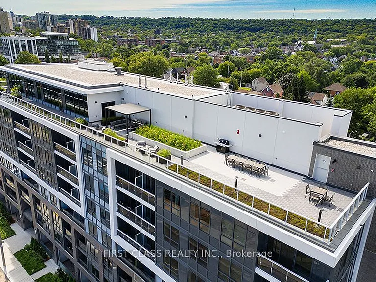 415 Main St W #701 — Photo 29