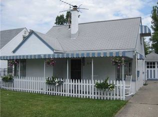 602 Emerson Dr, Amherst, NY 14226