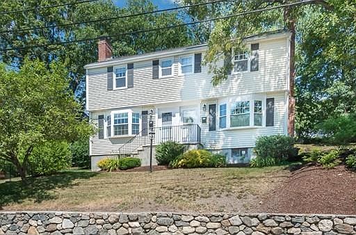 1st image of 15 Rockaway Ln