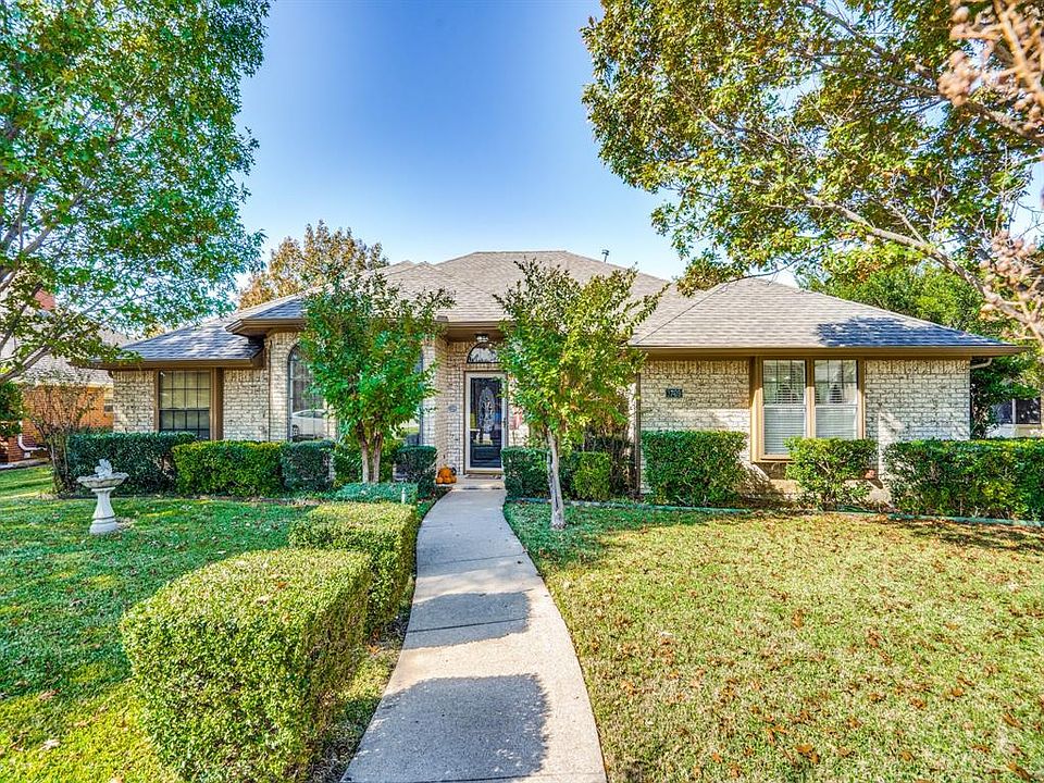 1st image of 3709 Bishop Hill Dr