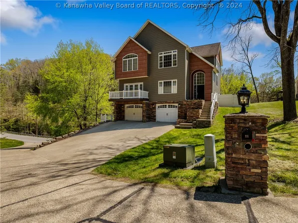 21 Split Rail Dr S, South Charleston, WV 25309