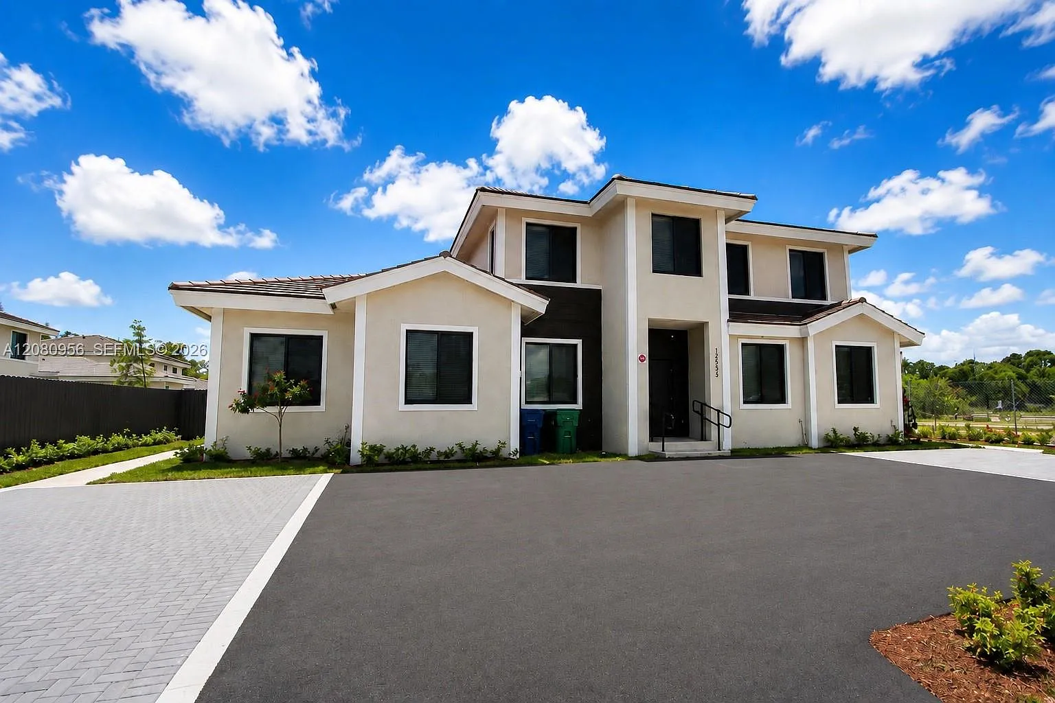 3 bed, 2.0 bath, 1370 sqft, $3,550 — Photo 1
